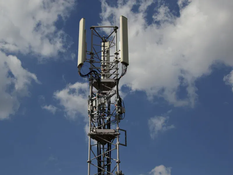 5G cellular antenna infrastructure driving demand for efficient RF envelope tracking chips
