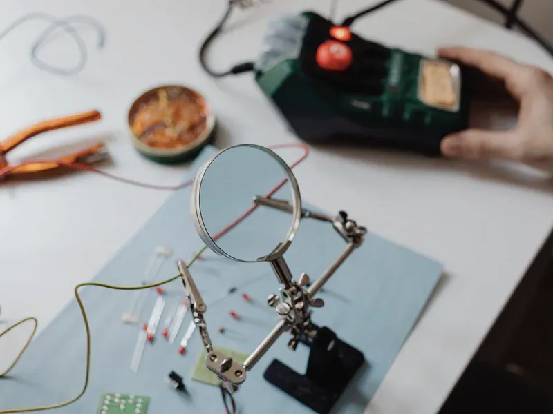 Electronic component inspection laboratory illustrating distributor verification and memory-device authenticity checks