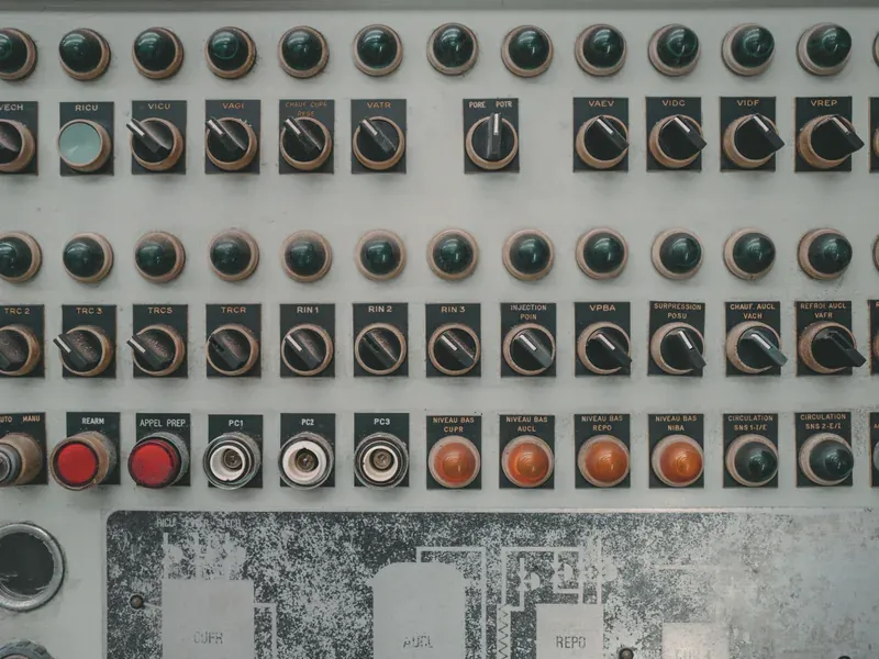 Industrial PLC control cabinet requiring dependable long-lifecycle main control ICs