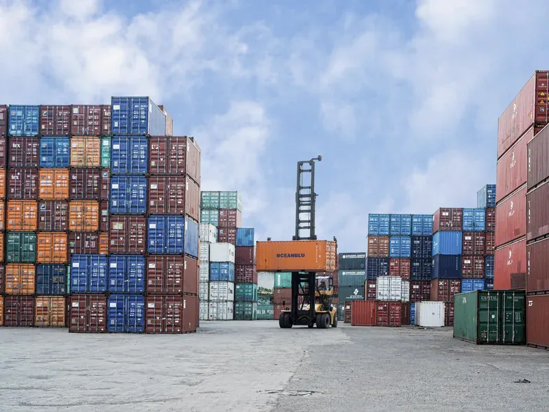 Global air cargo distribution supporting regional communication logic IC sourcing